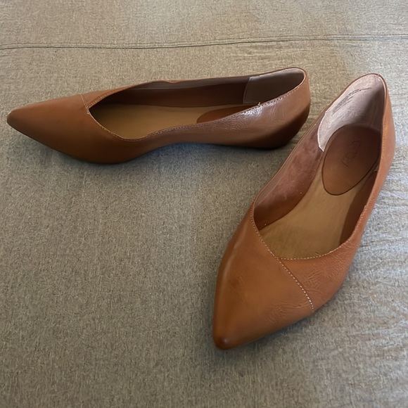 Abound Cognac Faux Leather Flats NWT Size 10 - Picture 2 of 3